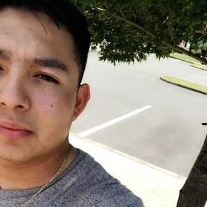 Meet your Posher, Cesar